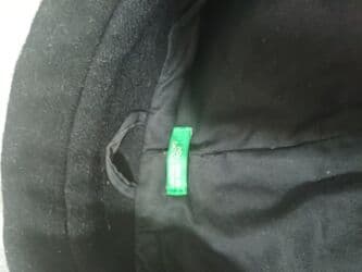 zenske vunene kape: Beneton kaput 38 — 4