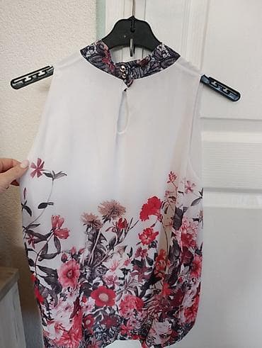 Venčanice i aksesoari: Ženska letnja bluza bez rukava sa cvetnim printom - Materijal: lagan — 2