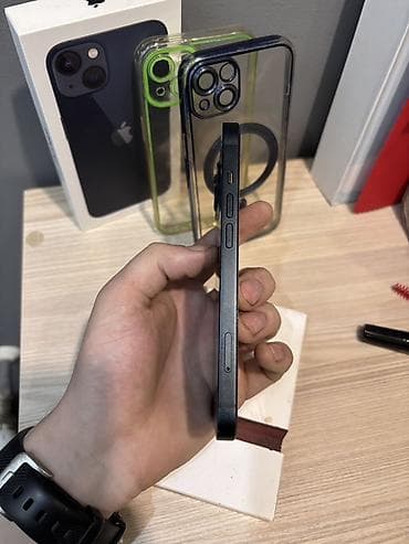 mobilni telefoni prodaja: Apple iPhone 13, 128 GB, Midnight (crna) U ocuvanom stanju, kutija i — 5