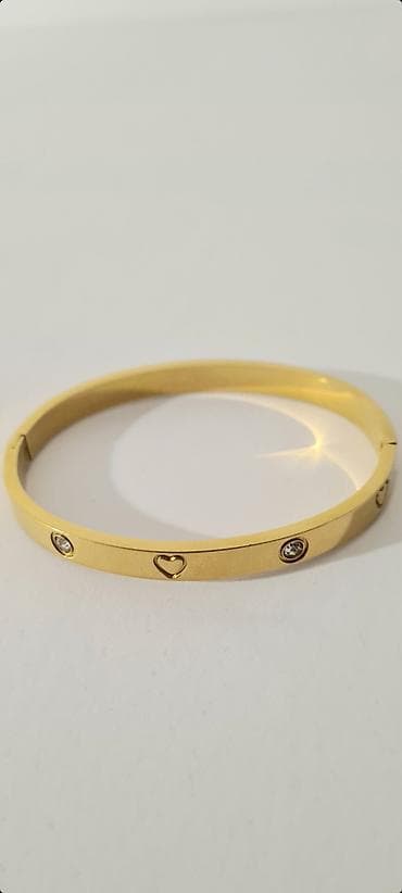 ▪︎ Na prodaju kao nova narukvica sa postavljenih slika. - Narukvica je na lalafo.rs ▪︎ Na prodaju kao nova narukvica sa postavljenih slika. - Narukvica je