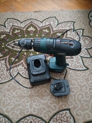 noša kao wc šolja: Akumulatorska bušilica Black & Decker, pogodna za različite — 1