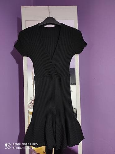 mini šoker: Haljinica velicina S
Duzina 86 — 1