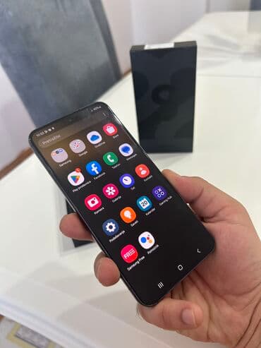 Electronics: Samsung Galaxy S22, 256 GB, color - Black, Dual SIM cards, Face ID, Foldable — 4