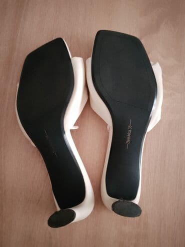 kompleti za žene: Sandale, Bershka, 36 — 3