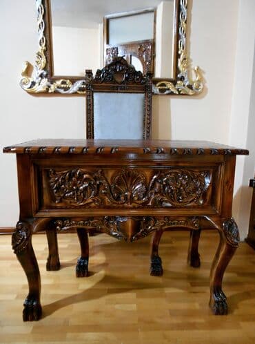 Stilski kancelarijski sto,pisaći,radni,puno drvo.Novo