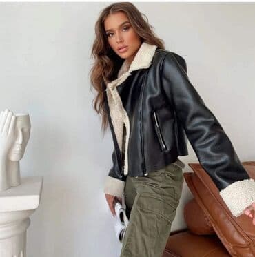 jakna 42: 36.38.38.40.42. 
5400 — 2