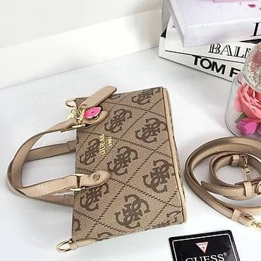 italijanske torbe: Mini torba Guess 1981 – monogram platno - Model: mini tote/crossbody — 1