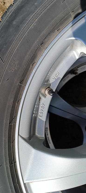 pumpe za dušeke: 4 Alu felne  sa letnjim gumama 18 coli 5x120 mm  promer rupa ET 43 8J — 10