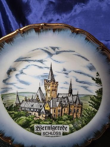 poni bicikle nove: Tanjir porcelanski za na zid zamak Vernigerode iz 70ih. Tanjir je — 2