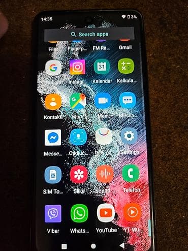 motorola telefon: Android pametni telefon sa ekranom preko cele prednje strane i — 4