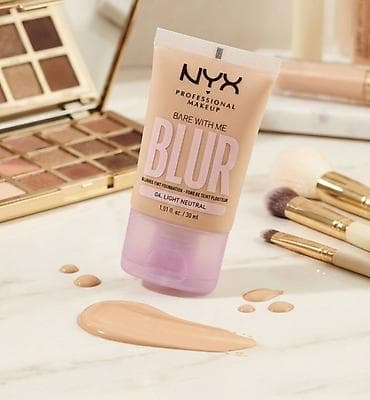 NYX Professional Makeup Bare With Me Blur – tonirana podloga sa