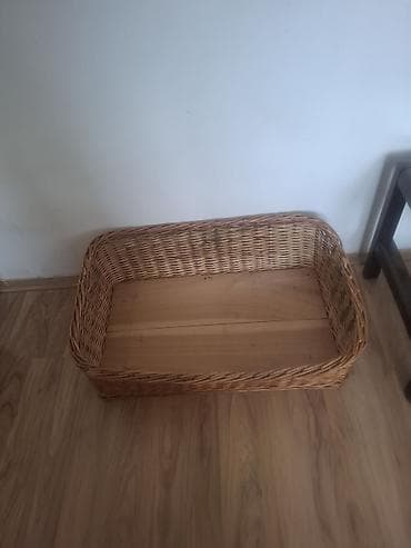 kolica za psa: Prodajem lezajku sa sundjerom za psa. Dimenzije 70cm, 45cm, 24cm — 3