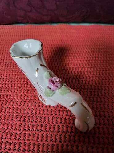 solje zajecar: Figura nova tkz opanak,Zajecar porcelan 70te. Figura,vazica nova — 4