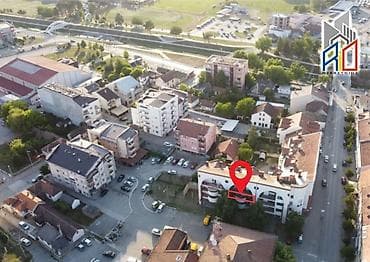 čista soba u bačkoj: Na prodaju: Trosoban stan u strogom centru Uba! Površina 93m2 — 10