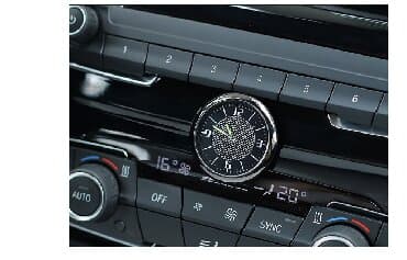 Vozila: Sat za automobil - MAZDA Sat sa logom MAZDA automobila. Izuzetno lep — 2