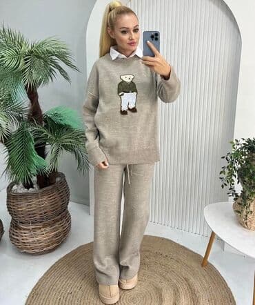 crop top majice new yorker: Kompleti trikotaža🐻 Mekani. topli Dužina nogavica 115 cm Cena : 3600 — 3