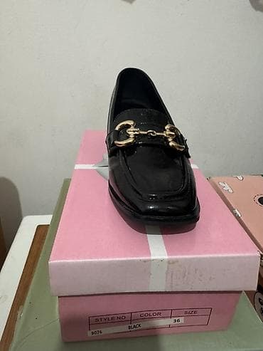 labrador obuca novi sad: Ženske poluduboke mokasine na petu – crne, model 9076, veličina 36 - — 3