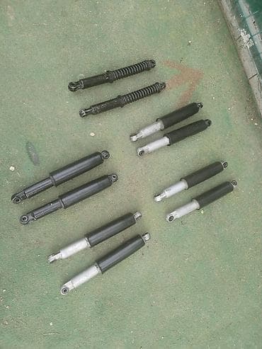 grejalica za auto: Amortizeri za automatik a3 
potpuno ispravni
1000 dinara par — 5