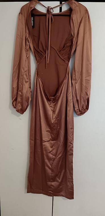 Aksesoari: Nova sa etiketom. Naznačena veličina 36. Polu obim 22.5 do 26.5 — 2