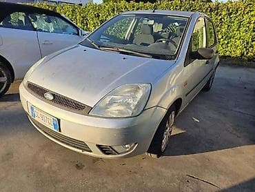 FORD FIESTA 2004. GOD. - KOMPLETAN AUTO U DELOVIMA | Ford Fiesta