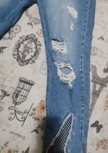 pantalone elipsa: Kotton pocepane farmerke L vel. Bez ostecenja — 3