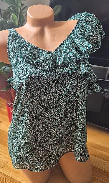 Dukserice: Yessica (C&A) ženska letnja bluza na bretele - Model: lagana — 1