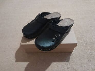 Clogs, 40