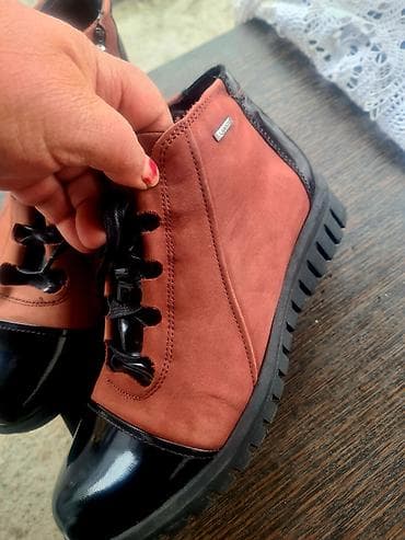 graceland gležnjače: Ženske poluduboke cipele Lasocki - Brend: Lasocki (metalna oznaka sa — 1