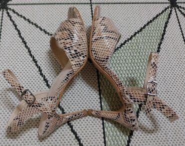 c a torbice: Sandals, Opposite, 37 — 3