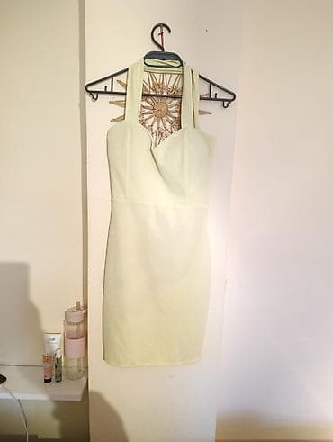 Sakoi: Elegantna ženska haljina bez rukava u svetložutoj (pastelnoj) boji — 2