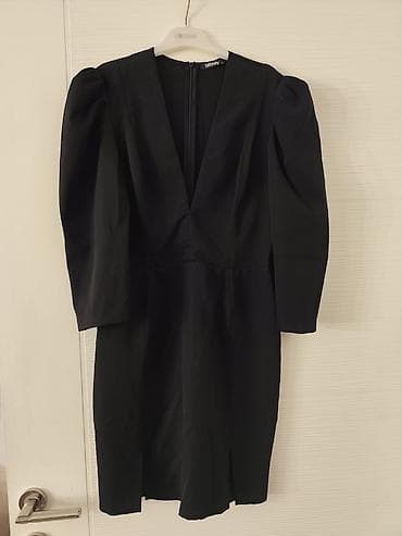 Crna elegantna haljina Blondy, veličina L. - Kroj: mini/iznad kolena