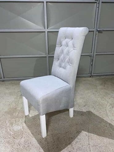 Chairs: Komad — 3