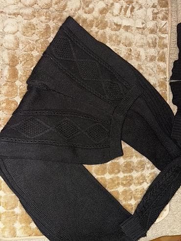 Donji veš: Damski pleteni komplet – crna boja - Dva dela: džemper sa kapuljačom — 3