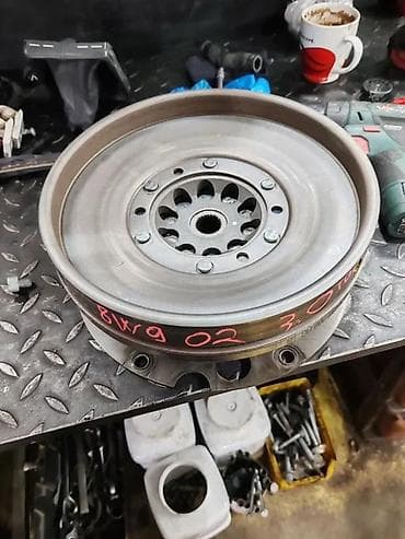 farovi punto 2: AUDI A4 B9 DELOVI 3.0 STRONIK ZAMAJAC 0CK105317A | Audi delovi zemun — 4