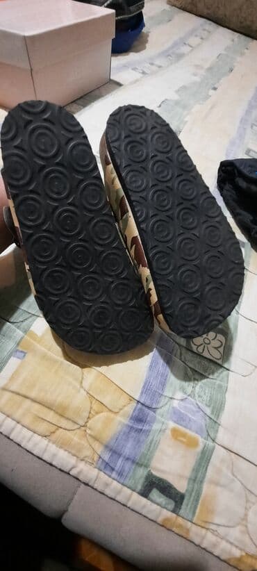 grubin papuce sa dva kaisa: Clogs — 4