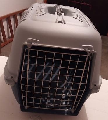 domace koke: Plastični transporter za kućne ljubimce (psi/mačke) - Čvrsta — 1