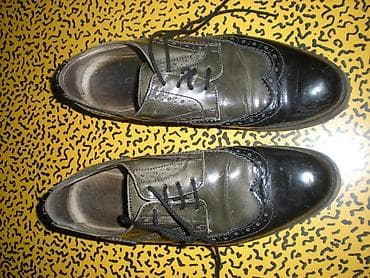 LAKOVANE CIPELE Fantastične lakovane cipele, kožne. Kombinacija crne i na lalafo.rs LAKOVANE CIPELE Fantastične lakovane cipele, kožne. Kombinacija crne i