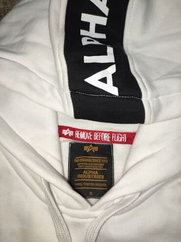 Duks, M, Sa kapuljačom