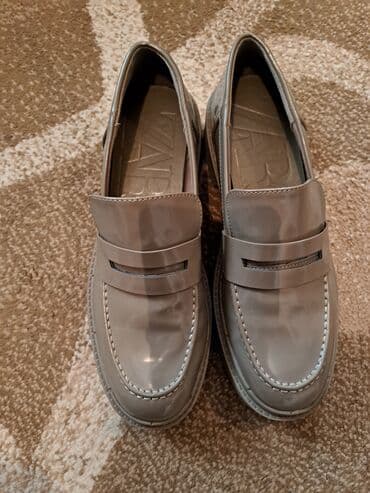 mona obuca vranje: Loafers, Zara, 39 — 2