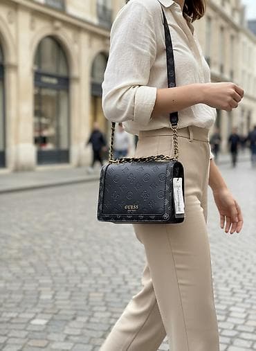 SNIŽENO!! GUESS crossbody torba, model sa reljefnim monogramom 4G