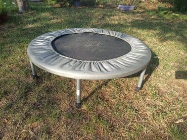Igračke: Trambolina bez oštećenja. Prečnik 96cm(70cm), visina oko 25cm na lalafo.rs Igračke: Trambolina bez oštećenja. Prečnik 96cm(70cm), visina oko 25cm