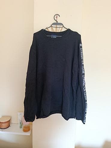 dsquared trenerke: Crna duks majica dugih rukava sa natpisom na rukavu. Klasičan okrugli — 1