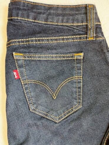 Farmerke: Original Levis famerke 30 novo Levis original farmerke, nenošene — 2
