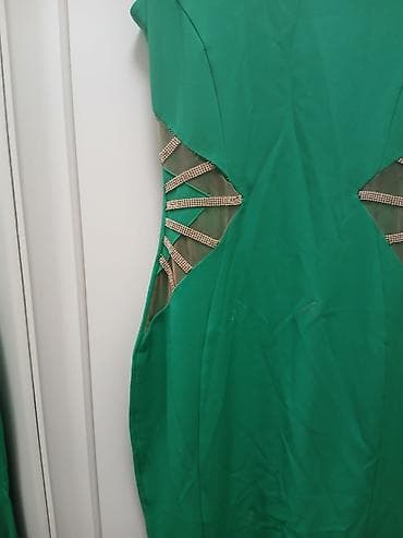 chanel nova: Elegantna zelena duga haljina - Kroj: uska silueta koja prati liniju — 2