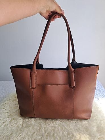Torbe: Calvin klein original torba u dobrom stanju, sitni tragovi korišćenja — 2
