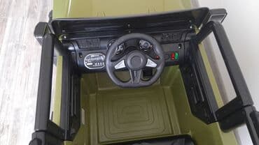 Džip nov dobijen na poklon i nije koriscen