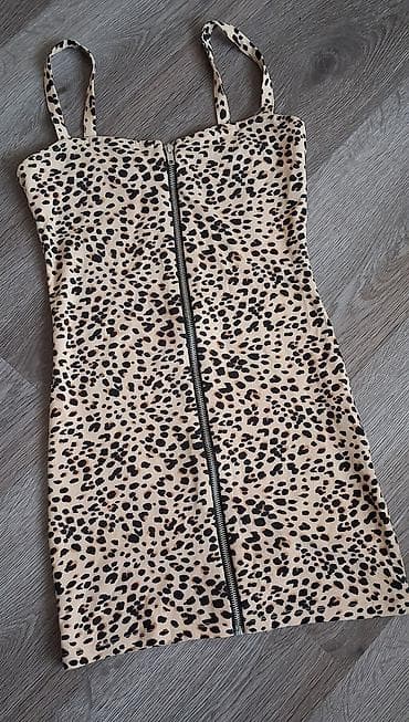 mali kofer za rucni prtljag: H&M mini haljina sa animal printom (leopard). Model na bretele — 3