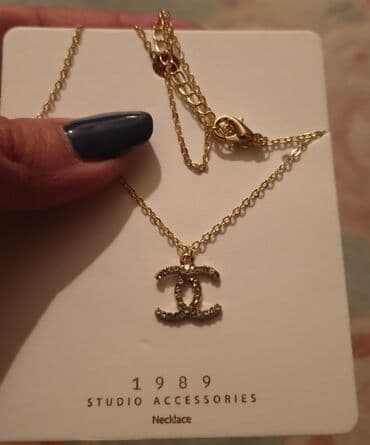 guess nakit akcija: Chanel logo cc zlatan privezak sa cirkonima i lančić zlatne boje - kao — 2