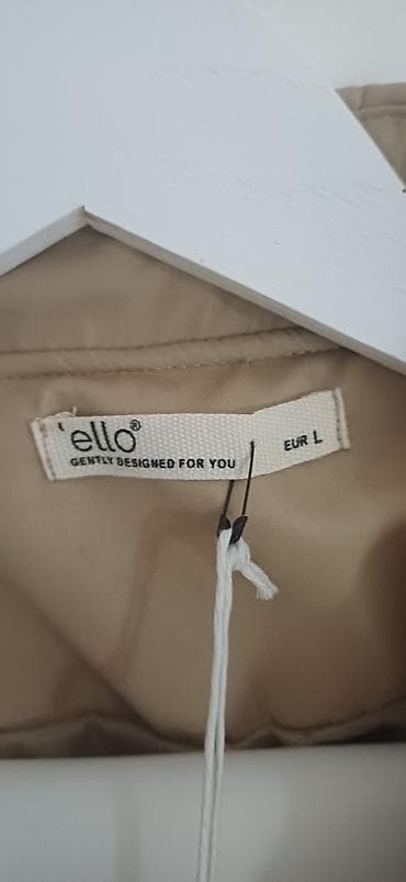 pepco nova varos: Ženski bež trenč kaput – Ello Exclusive - Model: klasičan dvoredni — 6