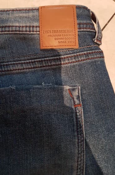push up pantalone: Zara farmerke . S velicina. Moze i xs. Sa strane uz ivicu je ranfla sa — 5